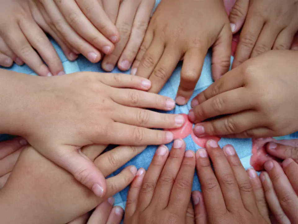 Activités d'éveil et de socialisation au jardin d'enfants La Malle aux Trésors